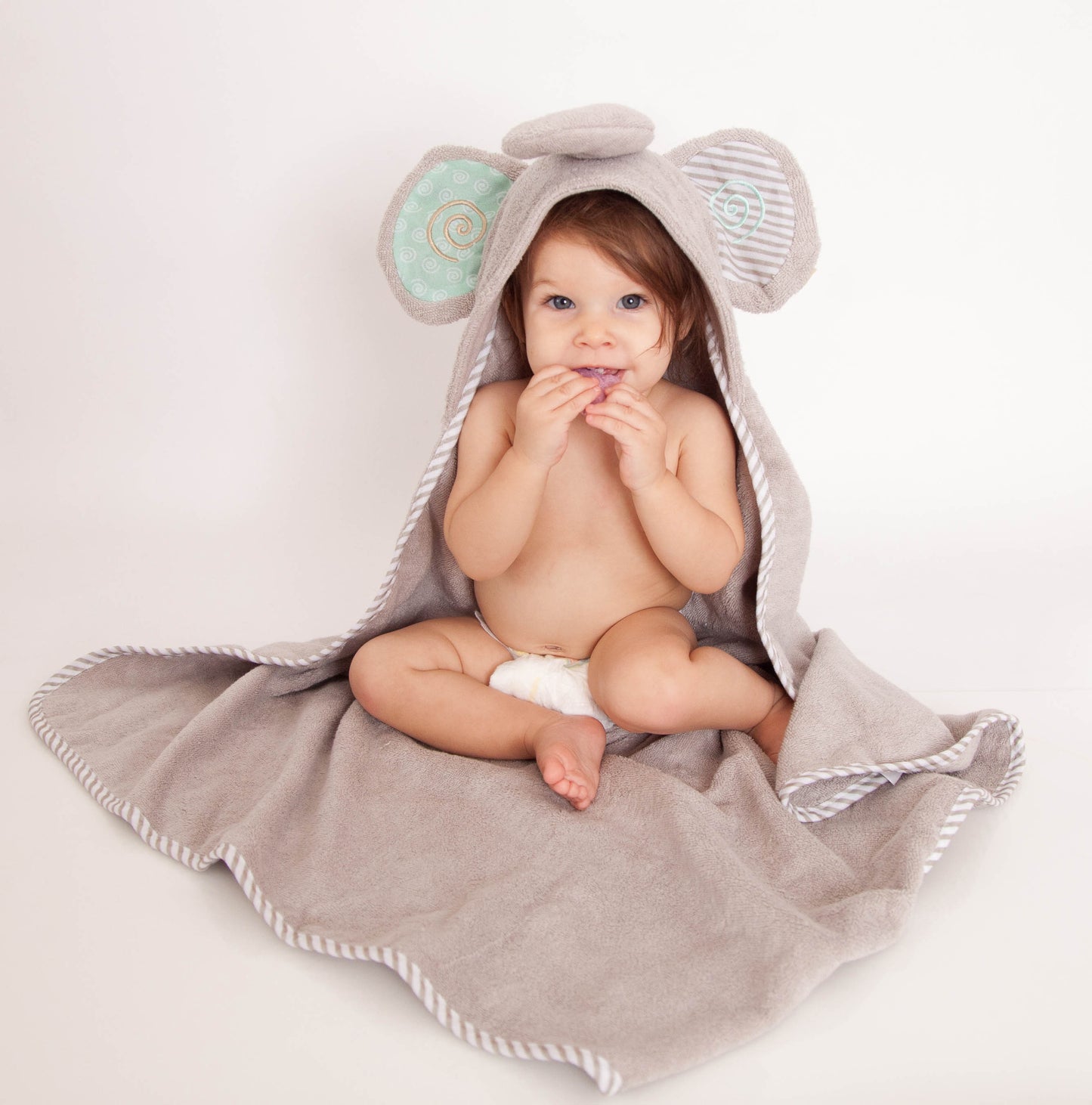 Elle The Elephant Hooded Towel