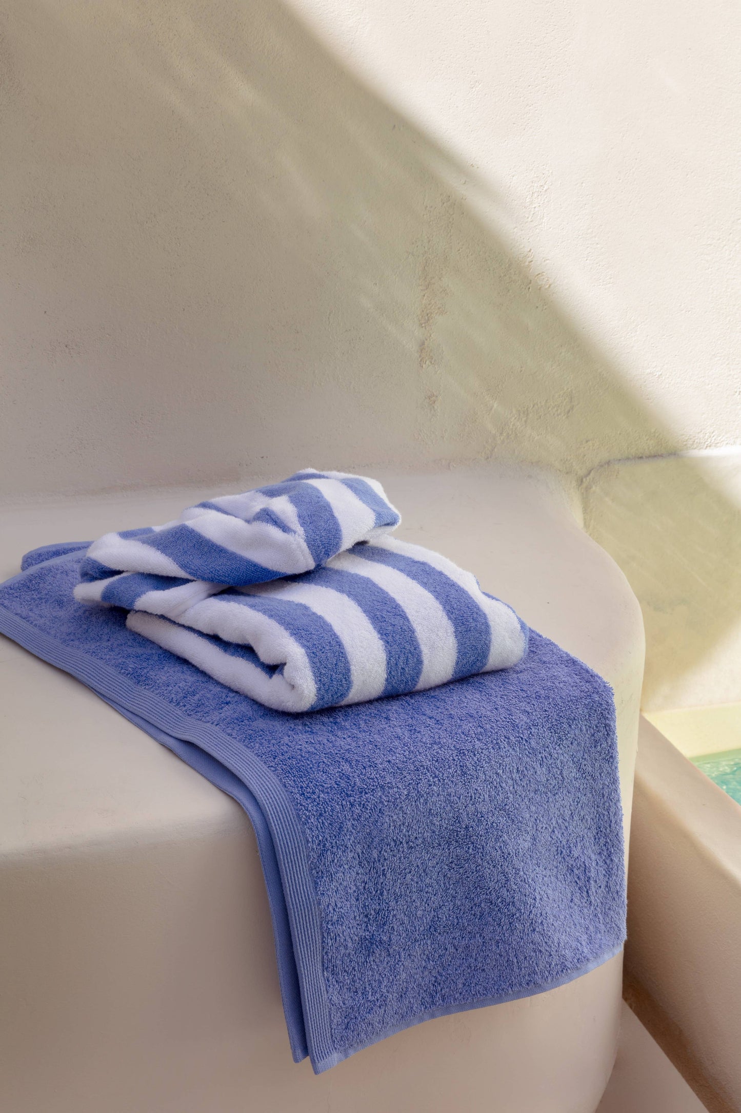 Kid's Beach Bath Poncho Blue: 2-4 Y